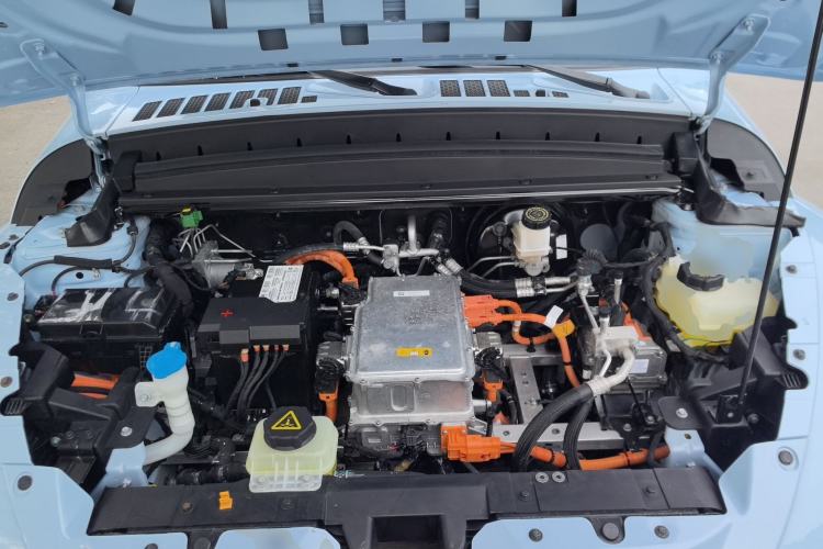 Used ORA Ballet Cat 2022 401 km Nutcracker Edition Engine Bay