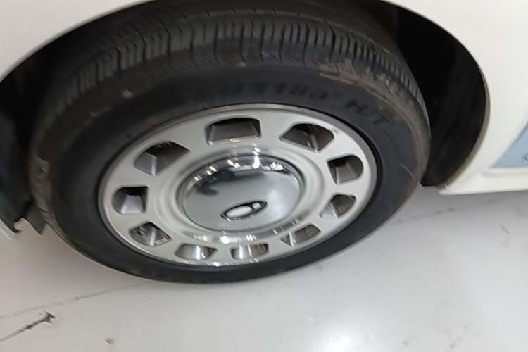 Used ORA Ballet Cat 2022 401 km Nutcracker Edition Exterior 4