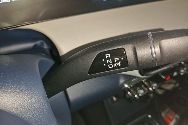 Used ORA Ballet Cat 2022 500km Sleeping Beauty Edition Gear Lever
