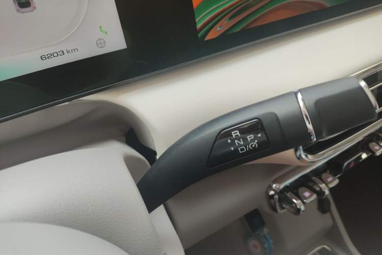 Used ORA Ballet Cat 2022 401 km Nutcracker Edition Gear Lever