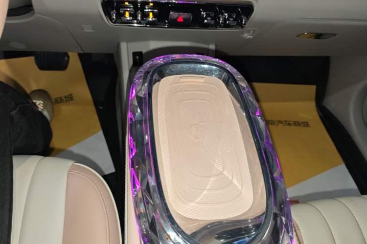 Used ORA Ballet Cat 2022 500km Sleeping Beauty Edition Gear Lever