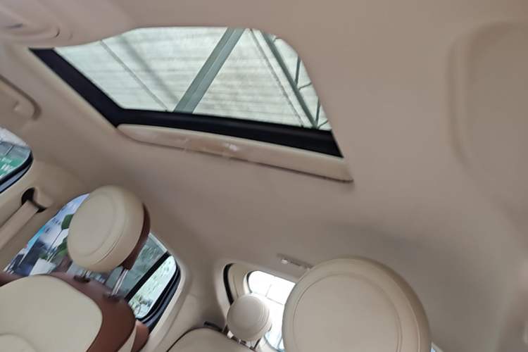 Used ORA Ballet Cat 2022 401 km Alice Edition Headliner
