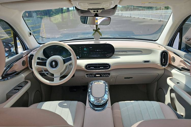 Used ORA Ballet Cat 2022 401 km Nutcracker Edition Interior 8