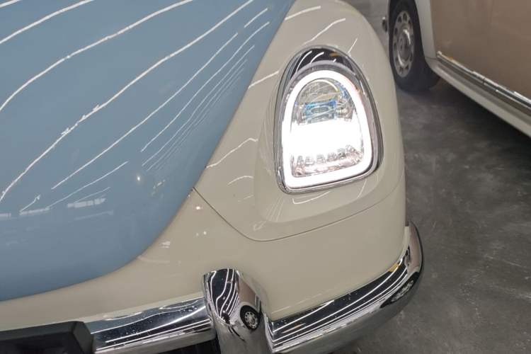 Used ORA Ballet Cat 2022 401 km Alice Edition Left Front Headlight