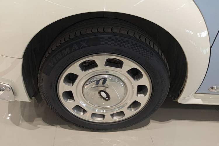Used ORA Ballet Cat 2022 500km Sleeping Beauty Edition Left Front Wheel Hub