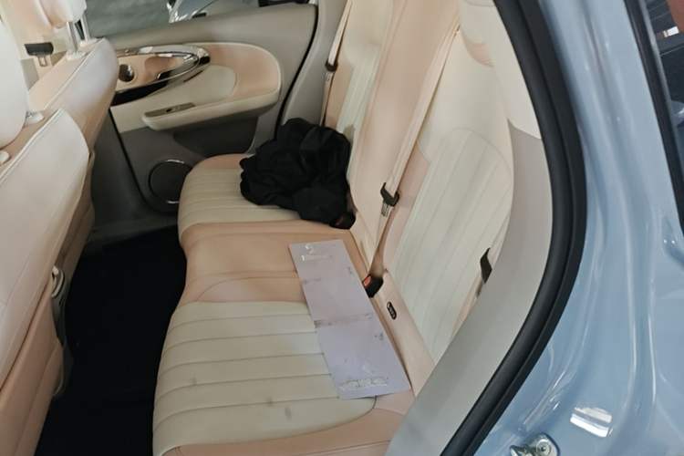 Used ORA Ballet Cat 2022 500km Sleeping Beauty Edition Left Rear Seat