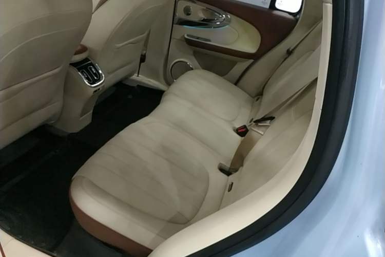 Used ORA Ballet Cat 2022 401 km Alice Edition Left Rear Seat