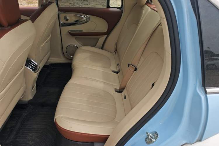 Used ORA Ballet Cat 2022 401 km Alice Edition Left Rear Seat