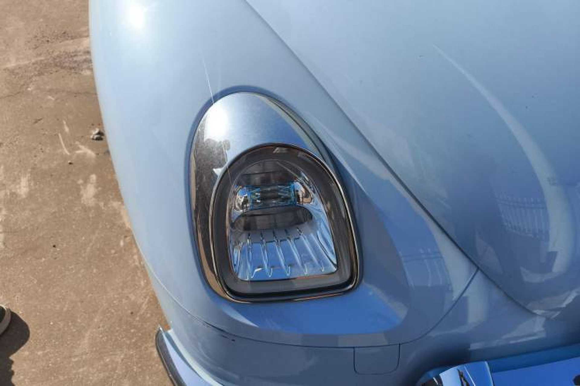 Used ORA Ballet Cat 2022 401 km Alice Edition Right Front Headlight