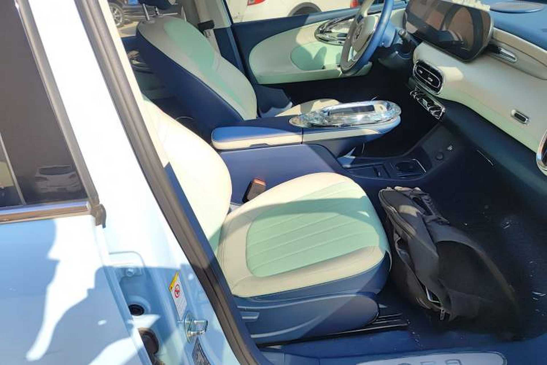 Used ORA Ballet Cat 2022 401 km Alice Edition Right Front Seat