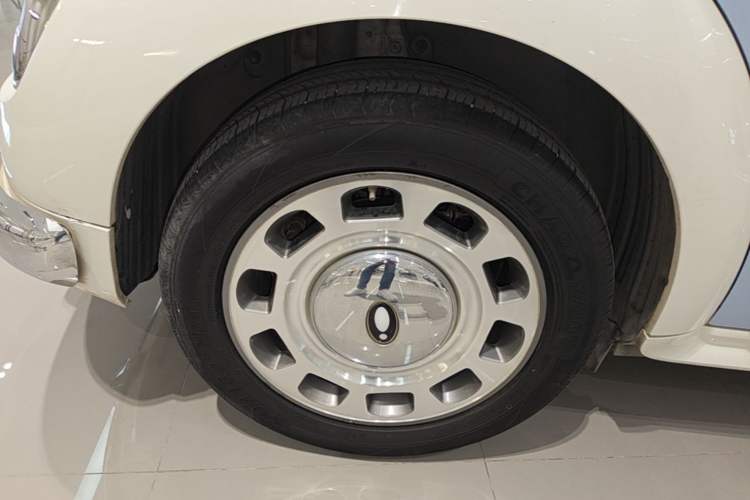 Used ORA Ballet Cat 2022 500km Sleeping Beauty Edition Right Rear Wheel Hub