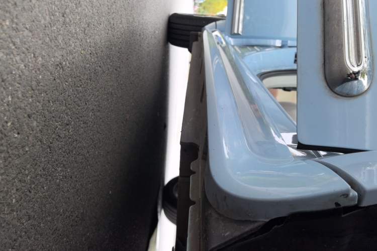 Used ORA Ballet Cat 2022 401 km Nutcracker Edition Right Side Sill