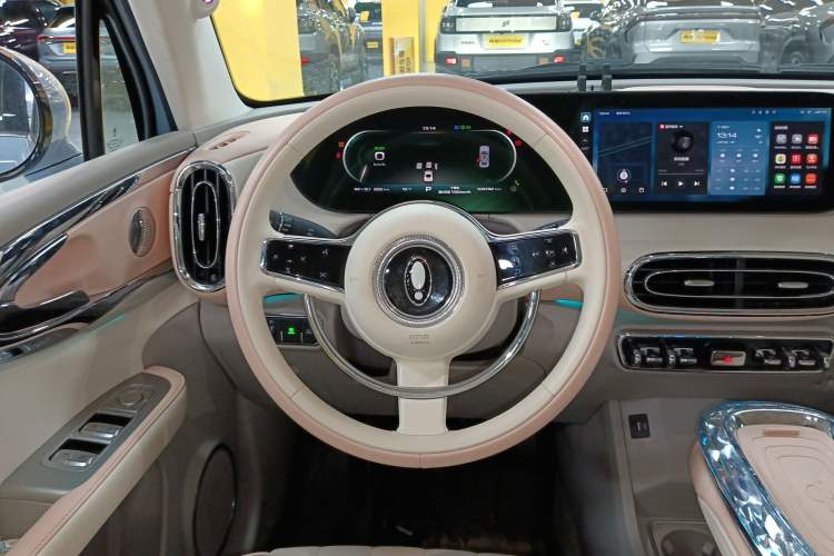 Used ORA Ballet Cat 2022 401 km Alice Edition Steering Wheel