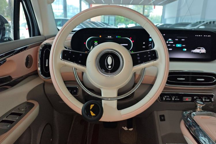 Used ORA Ballet Cat 2022 401 km Nutcracker Edition Steering Wheel