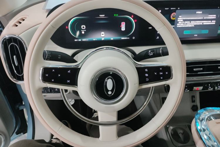 Used ORA Ballet Cat 2022 500 km Swan Lake Edition Steering Wheel