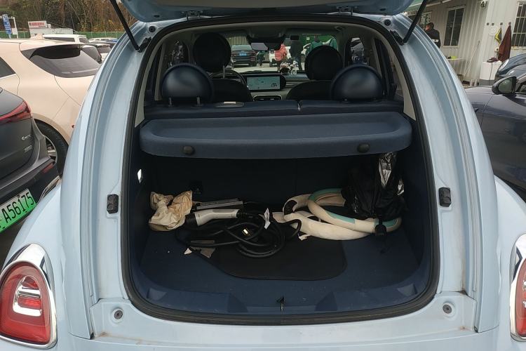 Used ORA Ballet Cat 2022 401 km Alice Edition Trunk