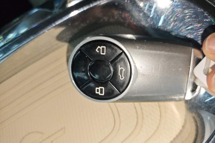 Used ORA Ballet Cat 2022 401 km Alice Edition Vehicle Key