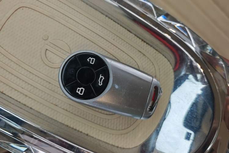 Used ORA Ballet Cat 2022 401 km Alice Edition Vehicle Key