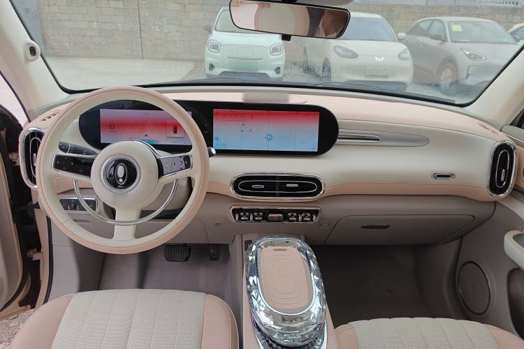 Used ORA Ballet Cat 2022 401 km Nutcracker Edition Center Console