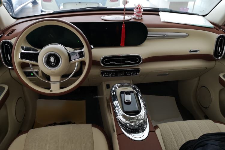 Used ORA Ballet Cat 2022 401 km Nutcracker Edition Center Console