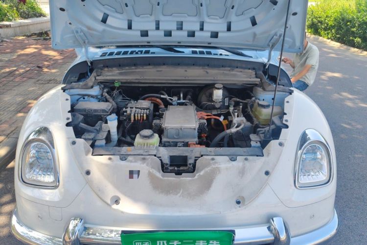 Used ORA Ballet Cat 2022 401 km Nutcracker Edition Engine Bay