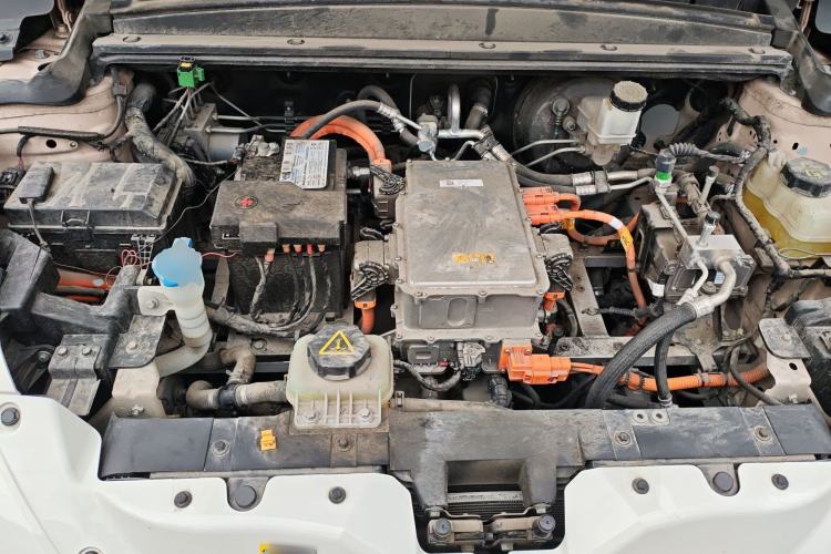 Used ORA Ballet Cat 2022 401 km Nutcracker Edition Engine Bay