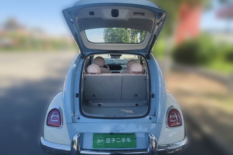 Used ORA Ballet Cat 2022 401 km Nutcracker Edition Trunk