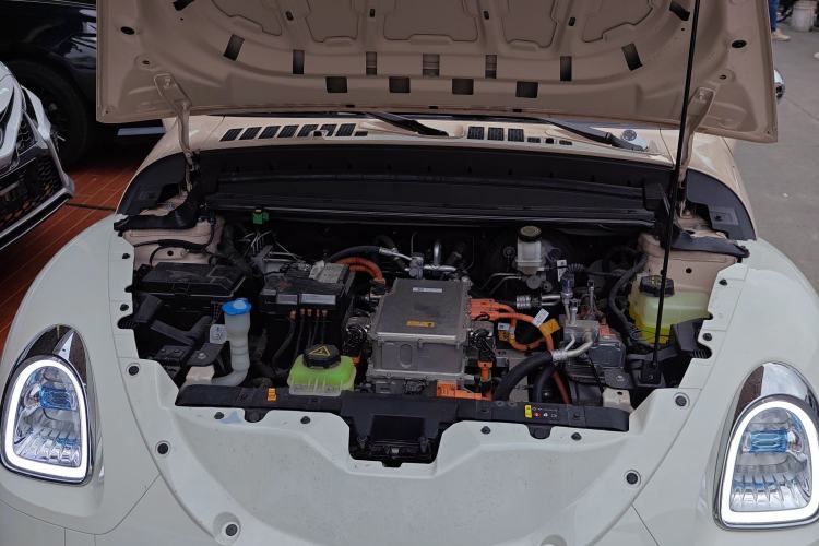 Used ORA Ballet Cat 2022 401 km Nutcracker Edition Engine Bay