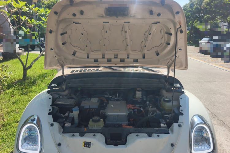 Used ORA Ballet Cat 2022 401 km Nutcracker Edition Engine Bay