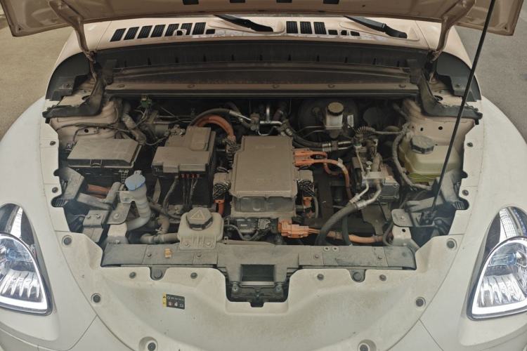 Used ORA Ballet Cat 2022 500 km Swan Lake Edition Engine Bay