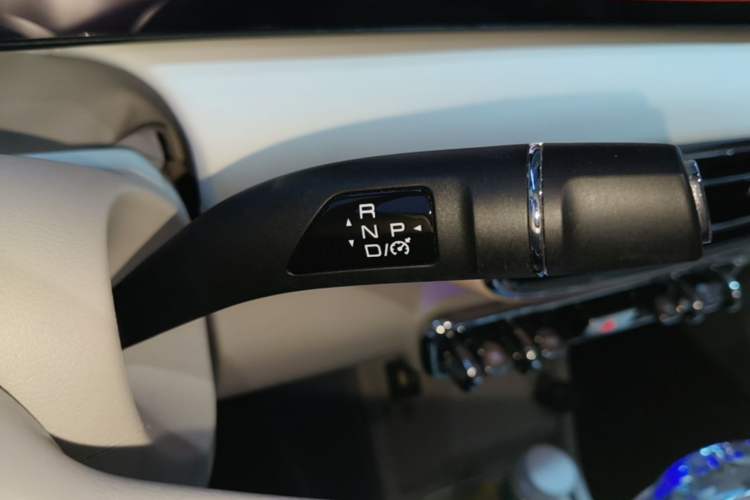 Used ORA Ballet Cat 2022 401 km Nutcracker Edition Gear Lever