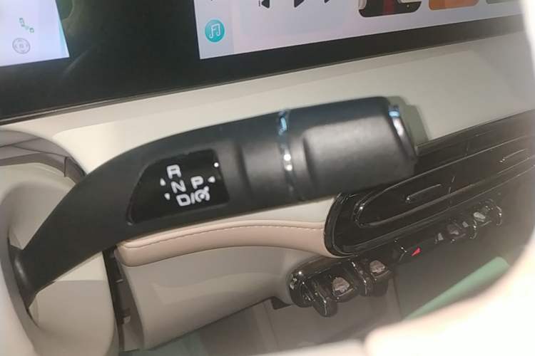 Used ORA Ballet Cat 2022 401 km Nutcracker Edition Gear Lever