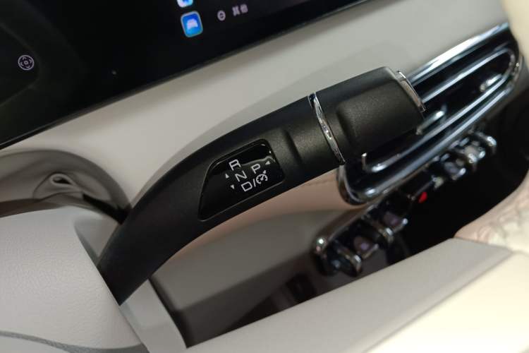 Used ORA Ballet Cat 2022 401 km Nutcracker Edition Gear Lever
