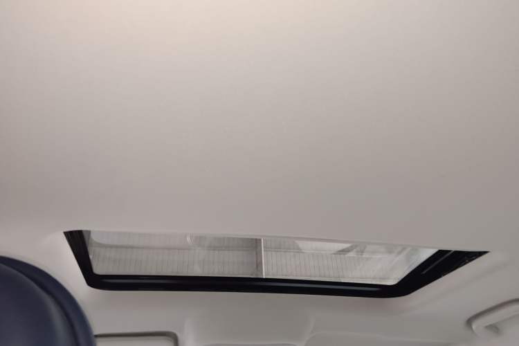 Used ORA Ballet Cat 2022 401 km Nutcracker Edition Headliner