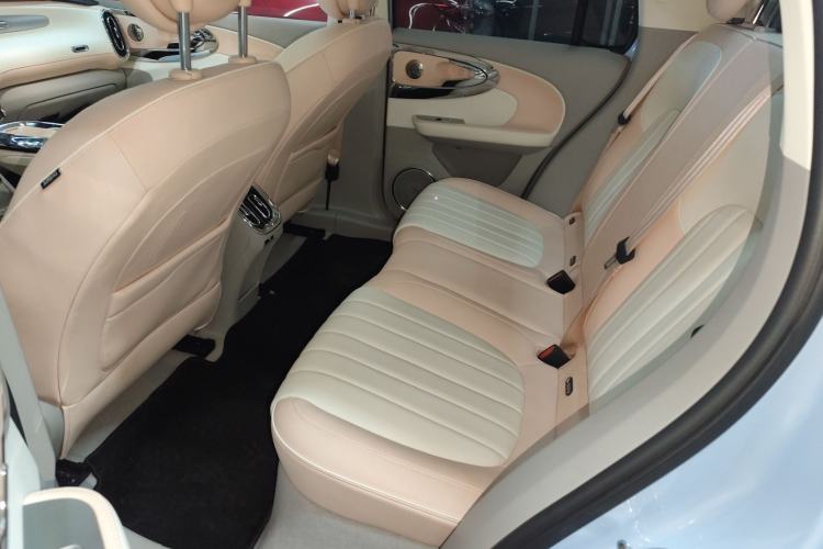 Used ORA Ballet Cat 2022 401 km Alice Edition Interior 4
