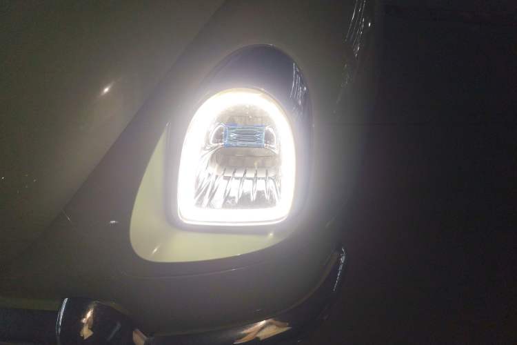 Used ORA Ballet Cat 2022 401 km Alice Edition Left Front Headlight