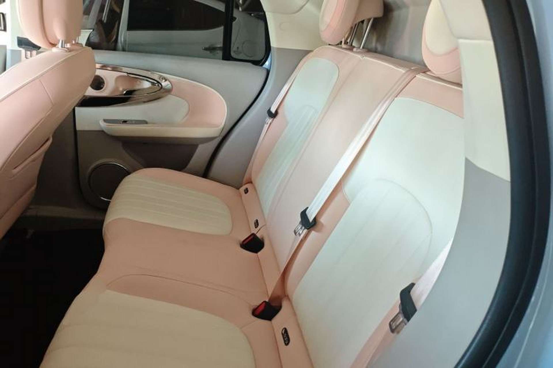 Used ORA Ballet Cat 2022 401 km Alice Edition Left Rear Seat