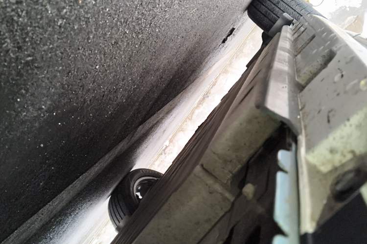 Used ORA Ballet Cat 2022 401 km Nutcracker Edition Right Side Sill