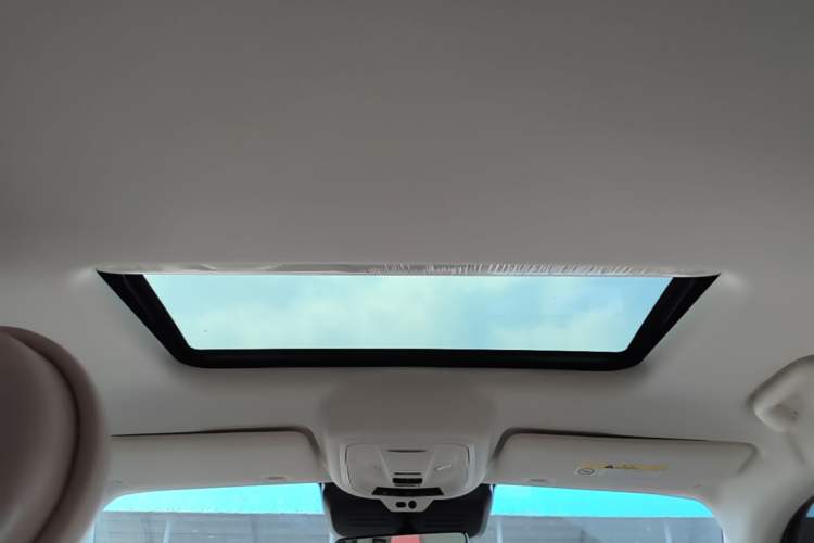 Used ORA Ballet Cat 2022 401 km Nutcracker Edition Headliner