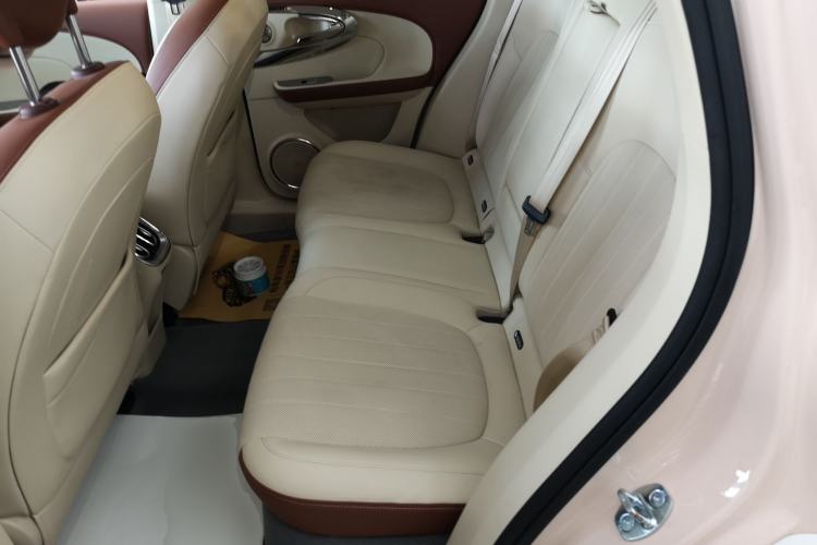 Used ORA Ballet Cat 2022 401 km Nutcracker Edition Left Rear Seat