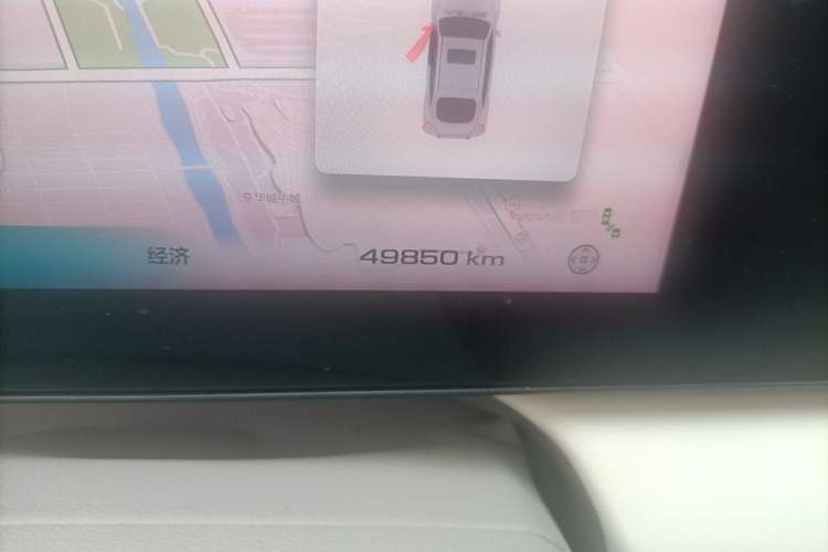 Used ORA Ballet Cat 2022 401 km Nutcracker Edition Odometer Close Up