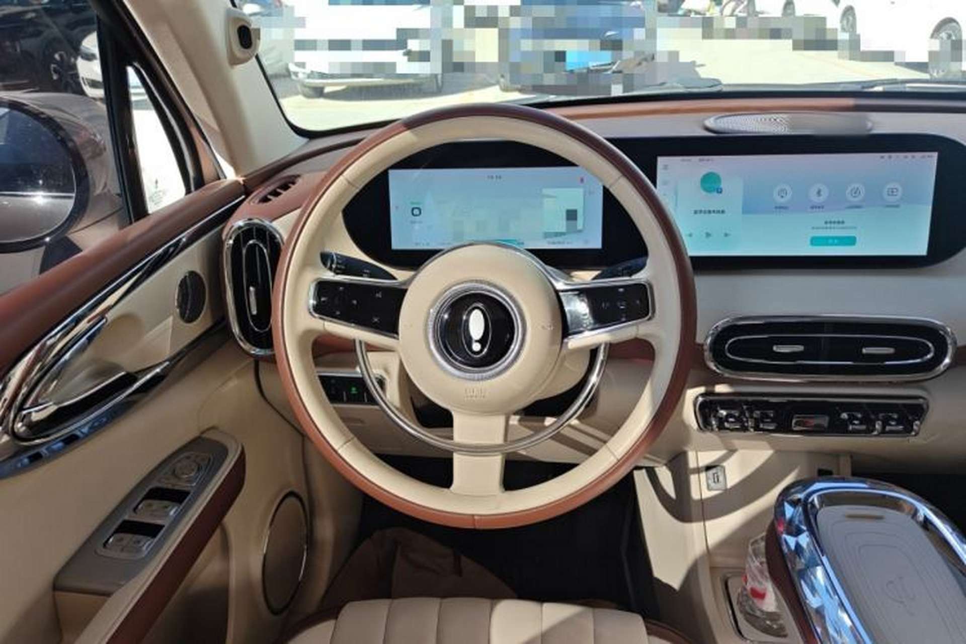 Used ORA Ballet Cat 2022 401 km Alice Edition Steering Wheel