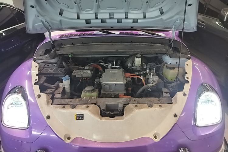 Used ORA Ballet Cat 2022 401 km Nutcracker Edition Engine Bay