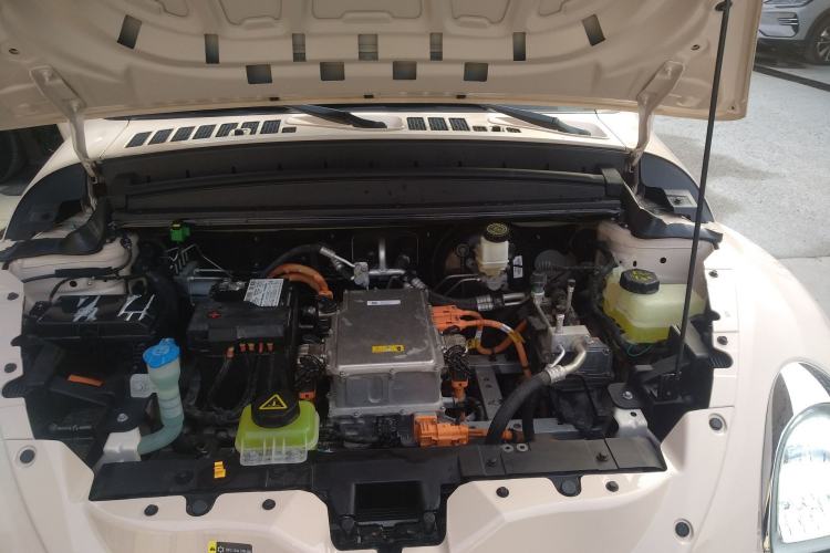 Used ORA Ballet Cat 2022 401 km Nutcracker Edition Engine Bay