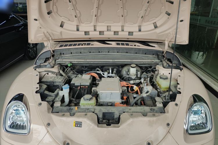 Used ORA Ballet Cat 2022 401 km Nutcracker Edition Engine Bay
