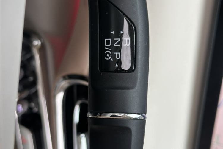 Used ORA Ballet Cat 2022 401 km Nutcracker Edition Gear Lever