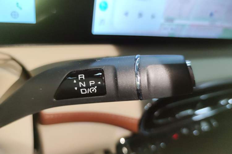 Used ORA Ballet Cat 2022 401 km Nutcracker Edition Gear Lever