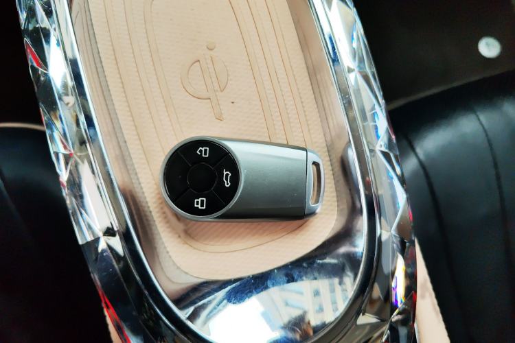 Used ORA Ballet Cat 2022 500km Sleeping Beauty Edition Interior 1