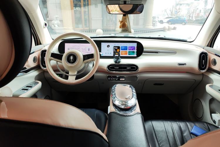 Used ORA Ballet Cat 2022 500km Sleeping Beauty Edition Interior 2