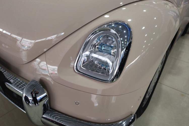 Used ORA Ballet Cat 2022 401 km Nutcracker Edition Left Front Headlight